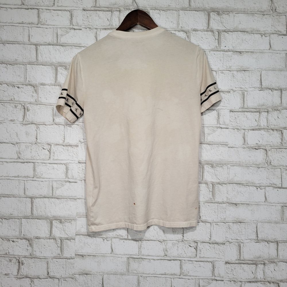 Calvin Klein Jeans vintage tee - Picture 9 of 13